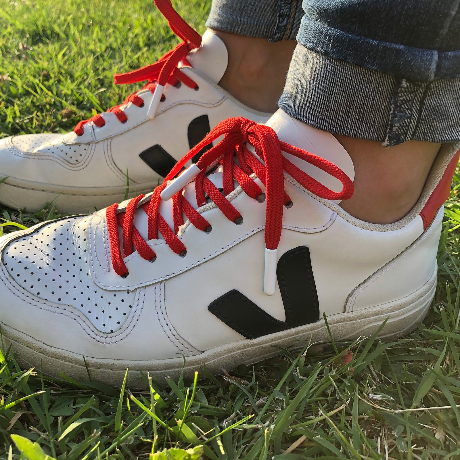 lacet rouge - embout blanc